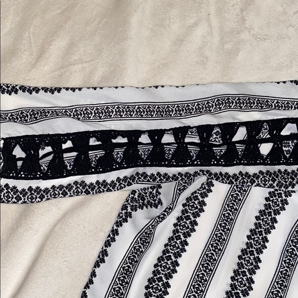 Christopher & Banks flowy top - Picture 3 of 6